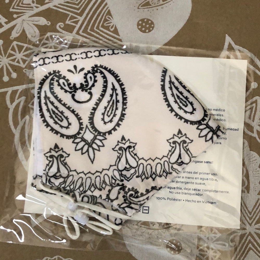 Tory Burch Face Mask
